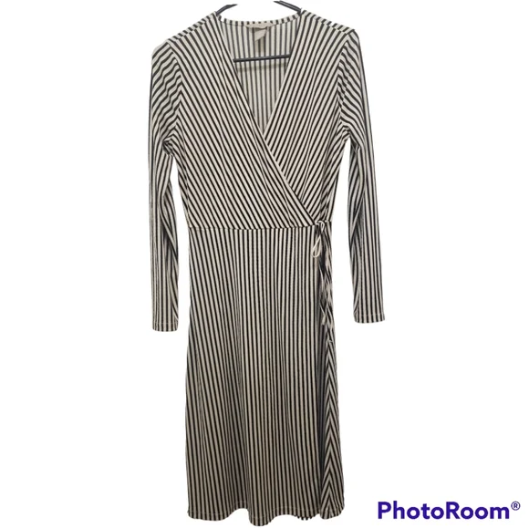 h and m black and white striped dress Zuri Women's Level Up African Print Dress, XS / Standard